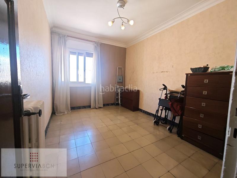 Foto 98560450-c4c2-4ebe-be1e-d39b7bd56a46. Piso se vende amplio piso en el guinardó en Baix Guinardó Barcelona