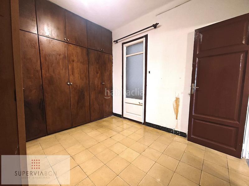 Foto ebf98f59-26d8-4806-8b5d-eeabbdcfbb54. Piso se vende amplio piso en el guinardó en Baix Guinardó Barcelona