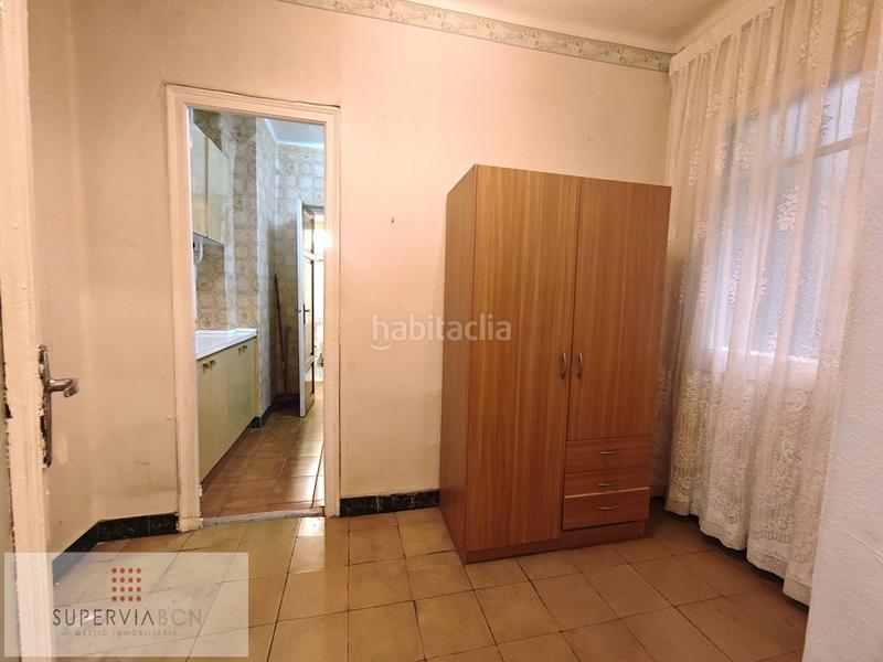 Foto faf88ec6-2a6d-443a-be30-b0832ba01715. Piso se vende amplio piso en el guinardó en Baix Guinardó Barcelona