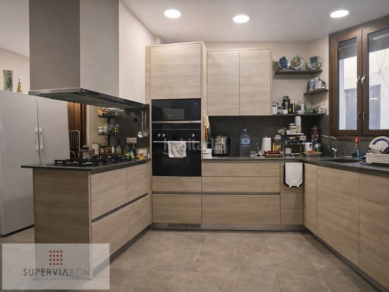 Foto 3e6b23c6-71aa-42dc-9f38-0f0938f6bc9b. Pis a Gòtic Barcelona