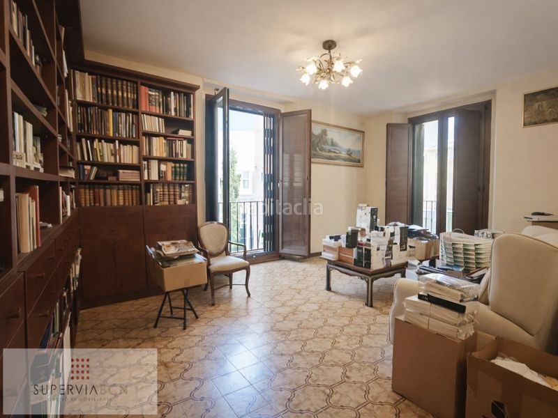 Foto 988ff583-60e4-47b6-aaf9-9cad1134cbfc. Pis a Gòtic Barcelona