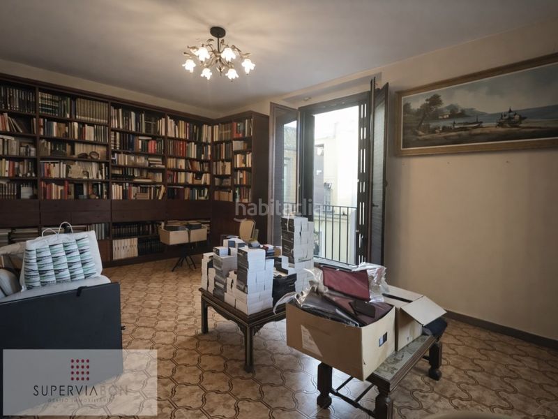 Foto c98e3d97-8d33-4c6c-b319-10cbe7159714. Pis a Gòtic Barcelona