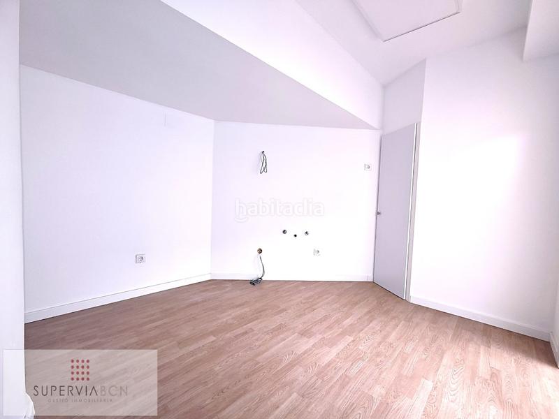 Foto 9b91e150-c96b-40df-8d65-ab066572b447. Oficina a Putget - Farró Barcelona