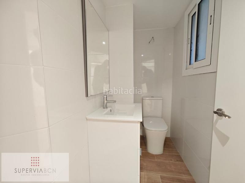 Foto beb333fe-ddc8-4a6d-8610-4bba77cafe63. Oficina a Putget - Farró Barcelona