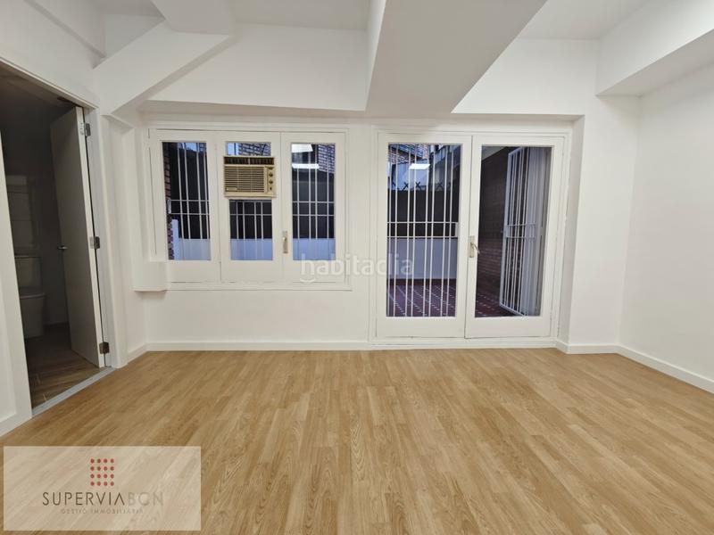 Foto bef96567-6a00-444b-a677-2ef6910b9561. Oficina a Putget - Farró Barcelona