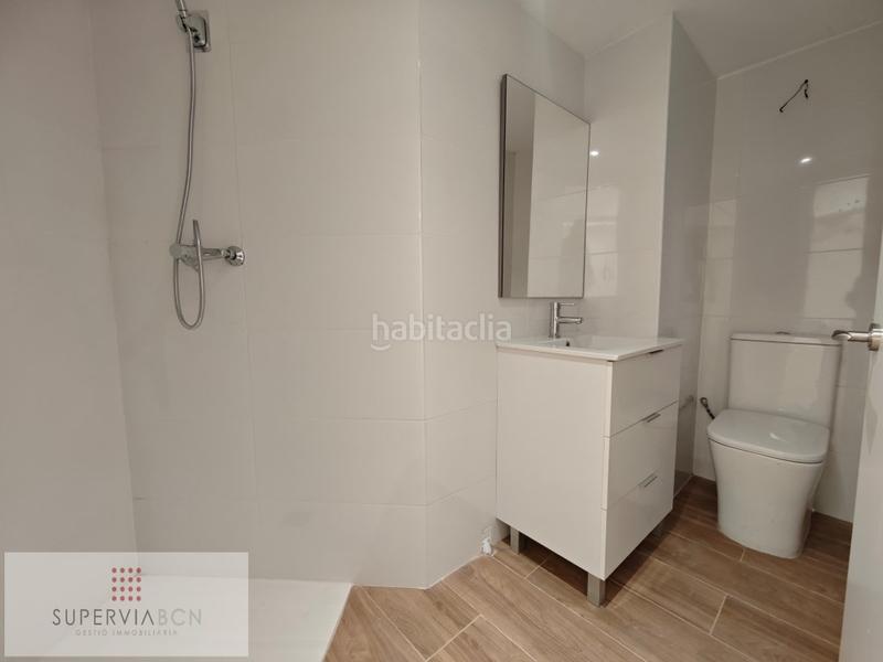 Foto db51adf3-ee5f-4d6f-bd59-2ea0a8e913fc. Oficina a Putget - Farró Barcelona