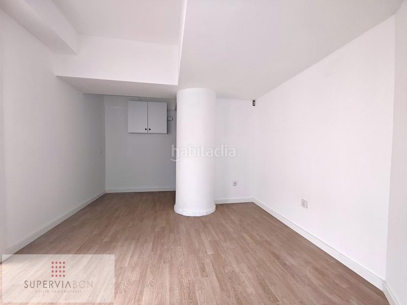 Foto e06a36d9-98a0-4c7e-b46b-9a1eff1183ce. Oficina a Putget - Farró Barcelona