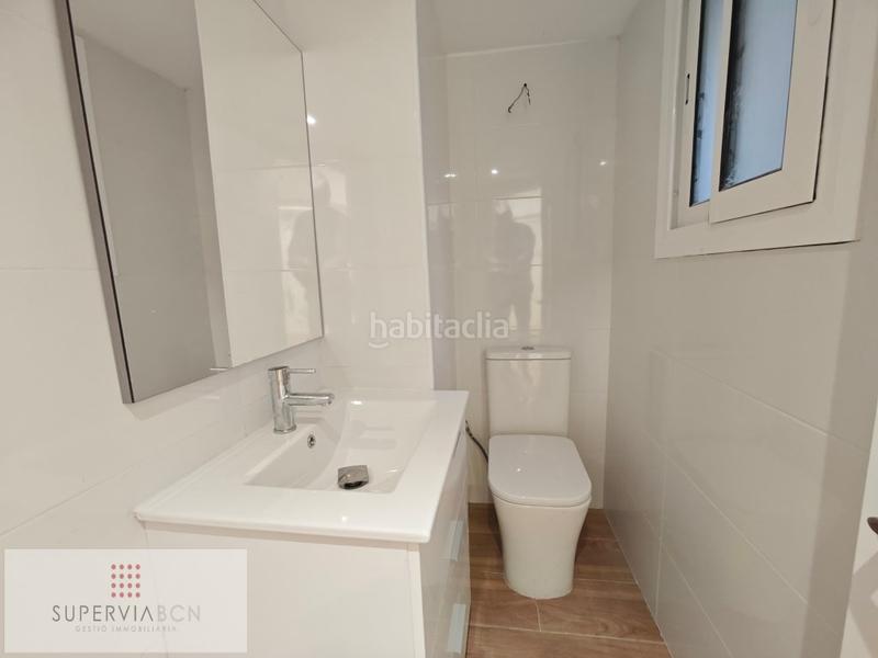 Foto fa83beb0-5046-4098-a18f-2536f3547cae. Oficina a Putget - Farró Barcelona