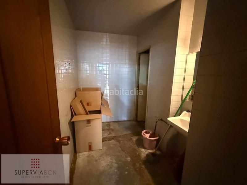 Foto 0d2ae482-2e04-475e-8908-75aff86ee58a. Gebäude in Collblanc Hospitalet de Llobregat (L´)