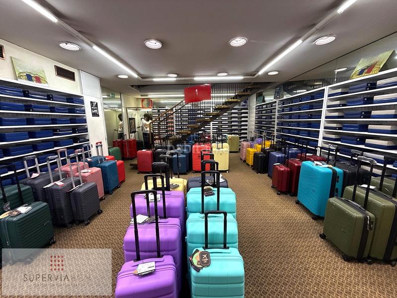 Foto 792eb757-fd6a-4881-9225-363bd32f5b49. Gebäude in Collblanc Hospitalet de Llobregat (L´)