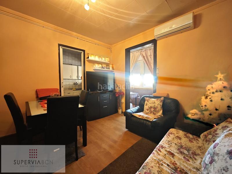 Foto 77401785-5080-47c0-a48e-34b10bb3307f. Piso  en venta en el camp de larpaclot en El Camp de l´Arpa del Clot Barcelona