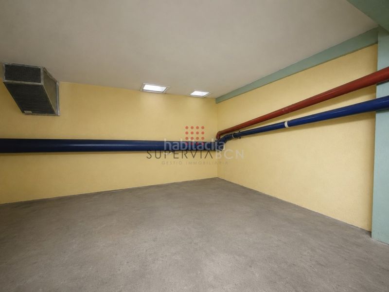 Foto f5b7a21f-46f8-48b2-a8d2-d80f747d6e05. Local comercial a Carmel Barcelona
