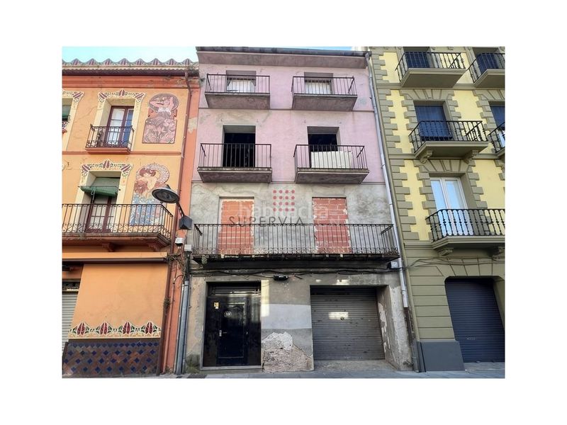 Foto 008ec408-b62e-4f7b-8efd-d941761a274f. Edifici a Olot