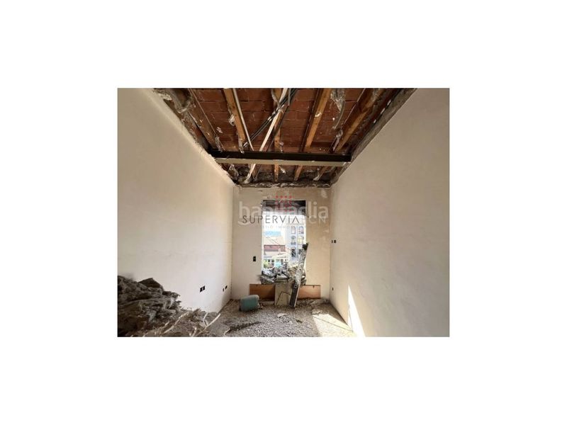 Foto 10fdc837-d893-4c2f-b084-e5ef09431b6b. Edifici a Olot