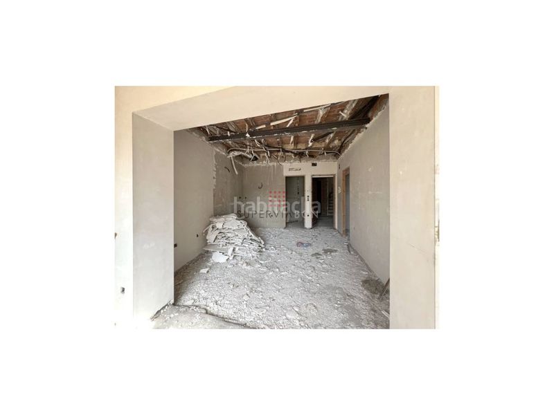Foto 336865e6-0571-447b-8ca3-805faaeb371e. Edifici a Olot