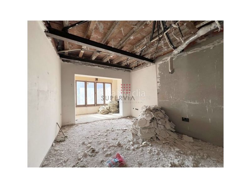 Foto 42182fa2-0022-4346-9141-85b0cd358a07. Edifici a Olot