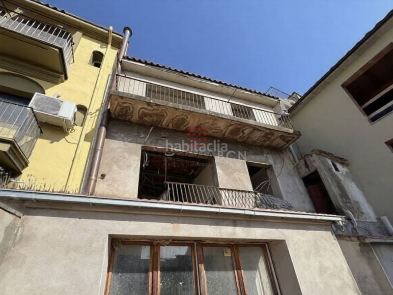 Foto 89c62177-b20c-4c9b-9d53-5e5df15c1b21. Edifici a Olot