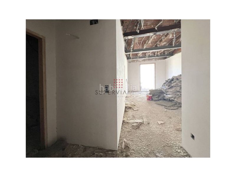 Foto a3bb3b6c-d567-46f8-b9b1-aeda5646faad. Edifici a Olot