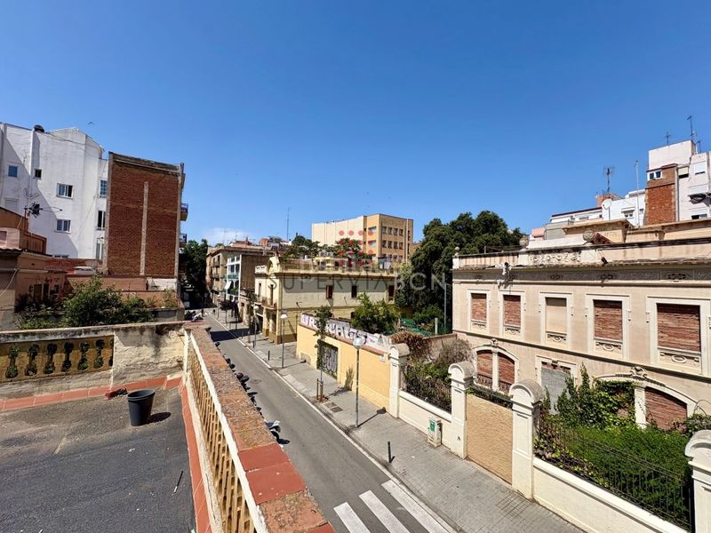 Foto 40882adc-87a8-4103-9679-f482874aac0a. Casa a Vila de Gràcia Barcelona