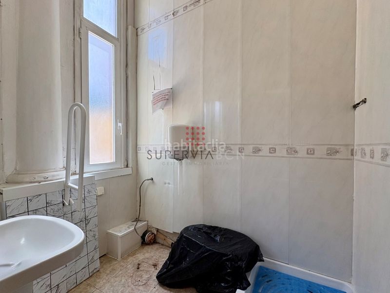 Foto 6d60eef9-afce-4e02-b08e-9f4ea6105f16. Casa a Vila de Gràcia Barcelona