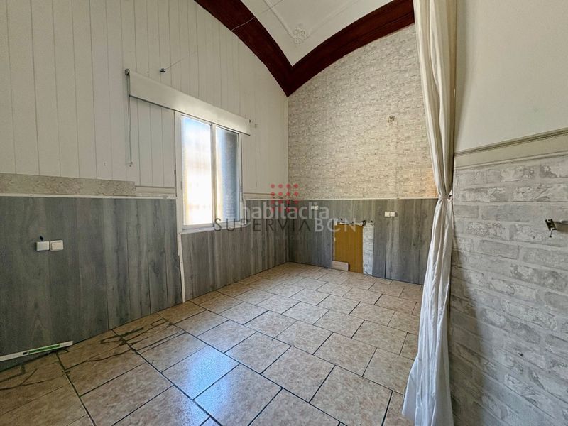 Foto f11425a3-fe79-4ba5-afff-a51e343aa3b0. Casa a Vila de Gràcia Barcelona