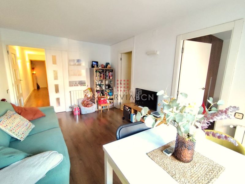 Foto 4a71ed7d-8ff4-4d02-97e6-3bfc02e98358. Pis a Carmel Barcelona