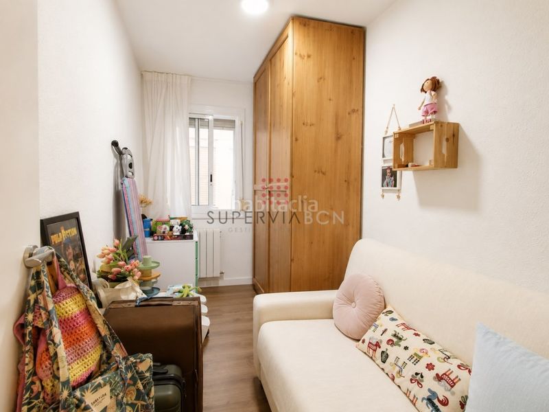 Foto cfad9222-591e-4d91-9a53-69625fc0754d. Pis a Carmel Barcelona