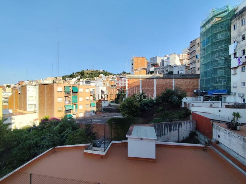 Foto fa8ef211-c393-4a2e-9dad-69df91f0251c. Pis a Carmel Barcelona