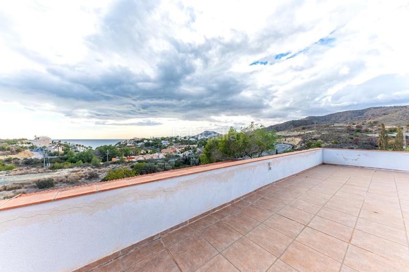 Foto cd337c33-d233-474d-a785-5fde1d30d022. Chalet en calle del romani 1 vista al mar excepcional, a un precio sin rival. en Campello (el)