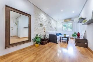 Flat in Avenida alcoy 70. Tu primer hogar, en campoamor, donde empieza lo mejor.