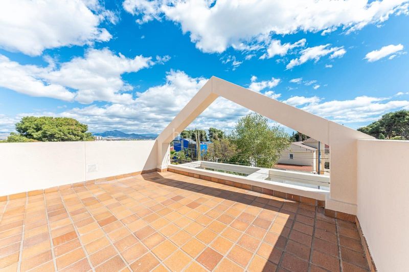 Foto 487565ef-9332-4431-983d-456978a7eb4c. Chalet exquisita vivienda con detalles de ensueño !!! en Alicante