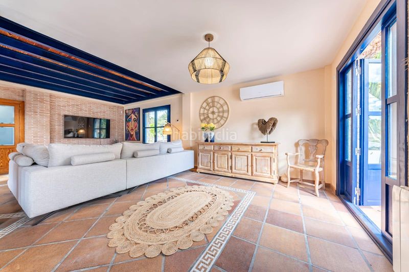 Foto 4b03a363-8780-4155-b819-8ace9d5642f5. Chalet exquisita vivienda con detalles de ensueño !!! en Alicante