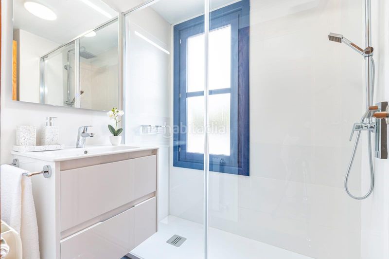 Foto 876d90c9-9059-4a0c-838a-aa1c220eb202. Chalet exquisita vivienda con detalles de ensueño !!! en Alicante