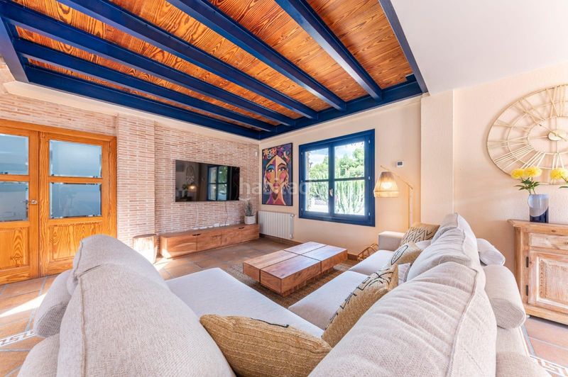 Foto c17f54cf-ad7b-45e6-b637-cd409803cb90. Chalet exquisita vivienda con detalles de ensueño !!! en Alicante