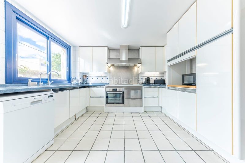 Foto eebc46e7-b805-4557-97a6-21ac20255083. Chalet exquisita vivienda con detalles de ensueño !!! en Alicante