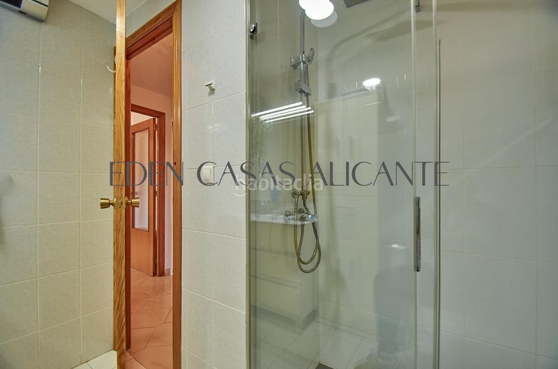 Foto d7dbecb8-b2a9-4799-bf49-33e526de43dd. Pis amb calefacció aparcament piscina a Campello Playa Campello (el)