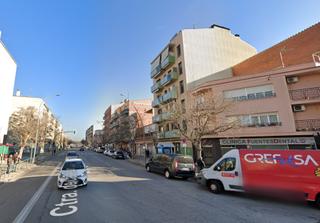 Édifice  Carretera de castellar. Edificio en rentabilidad