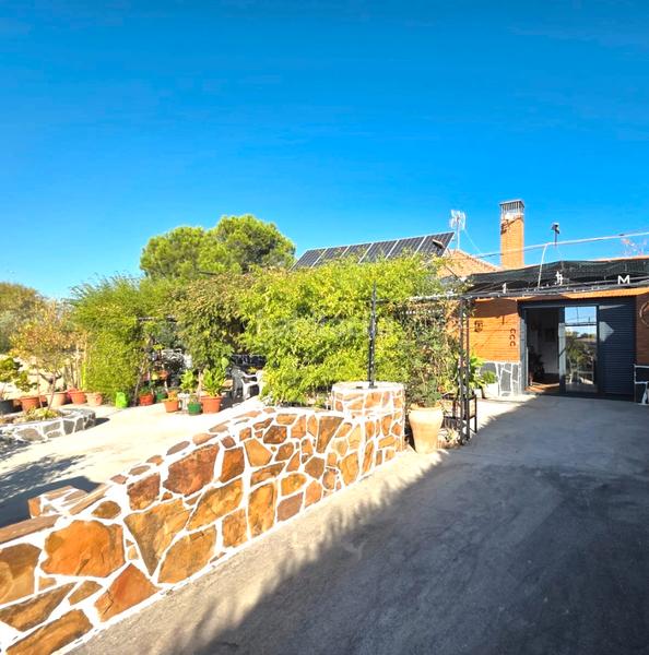 Foto 11e8c2b1-7b1e-479d-83d1-236c50546a99. Chalet avec chauffage parking piscine dans Mejorada del Campo