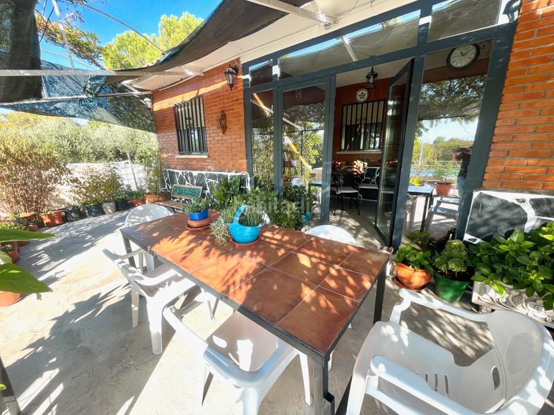 Foto d7a2545b-a727-48f2-ad73-47ad0bfcc89f. Chalet avec chauffage parking piscine dans Mejorada del Campo