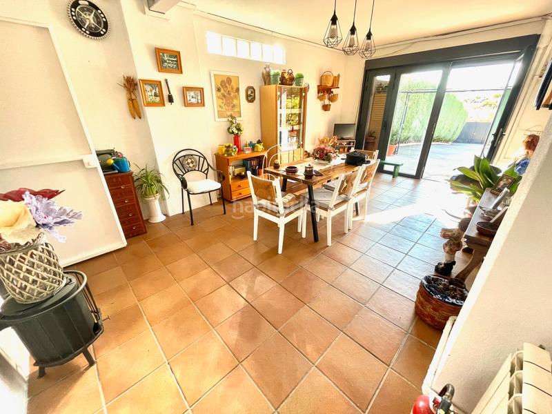 Foto 9cb1c979-9bef-4d27-aae0-3c0a42de80f7. Chalet con riscaldamento parcheggio piscina in Mejorada del Campo