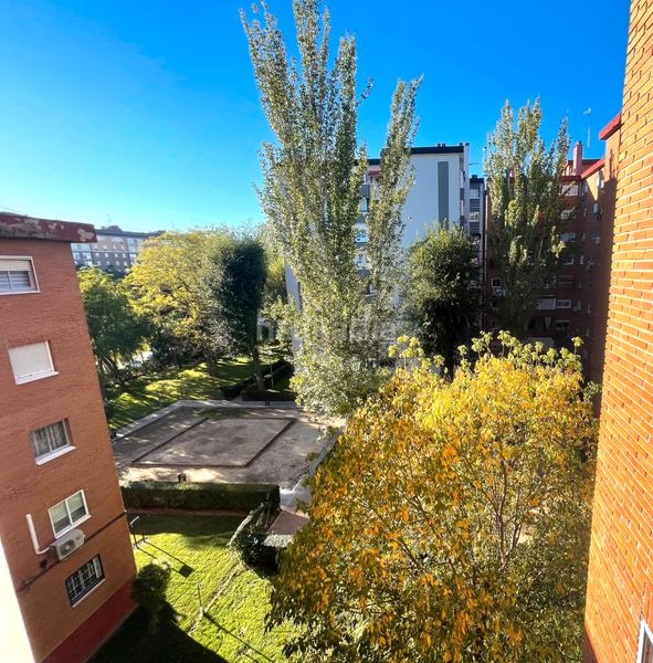 Foto 7a835fe1-12e1-4cf3-b59a-50f5eb0097d3. Piso en Sur - PAU 4 Móstoles