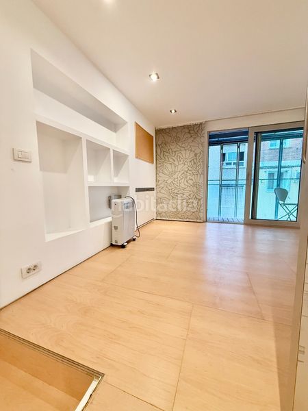 Foto 94c2cb79-bb04-4d58-bd0e-9481014fc42d. Dúplex en calle de talavera 6 en Hispanoamérica-Bernabéu Madrid