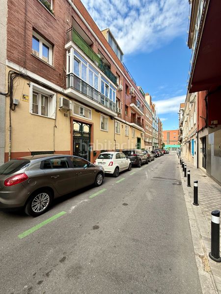 Foto f975143c-fcf0-4b30-97fc-734edb98d9b2. Dúplex en calle de talavera 6 en Hispanoamérica-Bernabéu Madrid