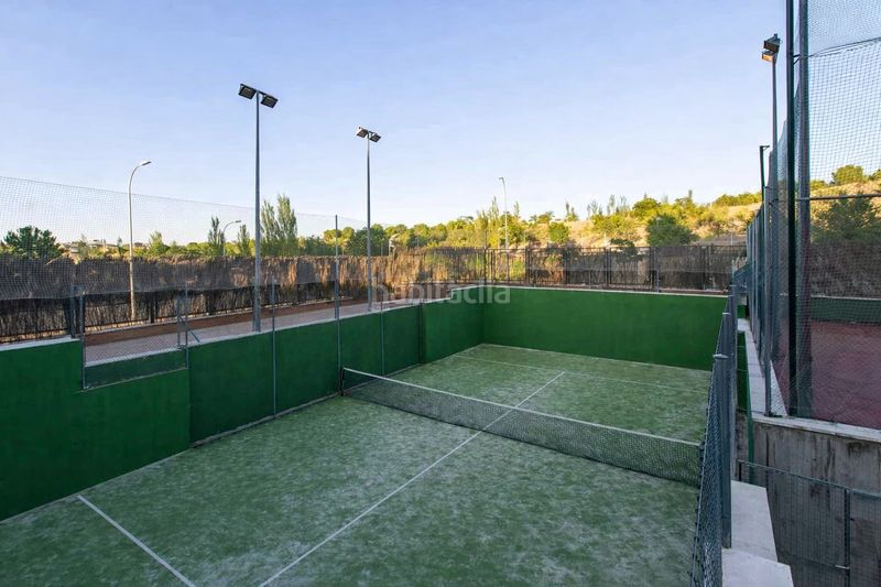 Foto ea51f77e-38fe-40b3-bf98-906a7da6f3c6. Pis amb calefacció piscina a Sanchinarro Madrid