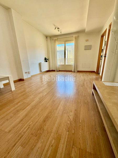 Foto 0191b01d-cd22-4842-bab7-d9a50cb4460c. Piso en calle mendívil 33a en Numancia Madrid