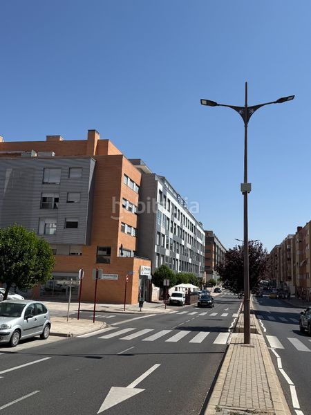 Foto 6f87057d-fe0b-479d-a329-d94bdc3b655e. Lloguer àtic amb calefacció aparcament piscina a Guadalajara