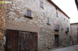 Casa a Tàrrega. Casa de unos 435 m2 en tàrrega.