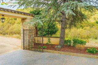 Chalet in Guimerà. Masía con terreno en los alrededores de guimerà.
