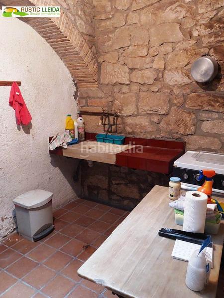 Foto d6d890c6-f9ff-475b-83c4-38e987fea855. Casa amplia casa con terraza . en Arbeca