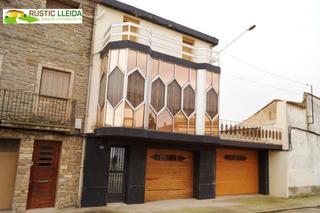 Maison à Tornabous. Casa de unos 654 m2 con patio de unos 50 m2, en el municipio de